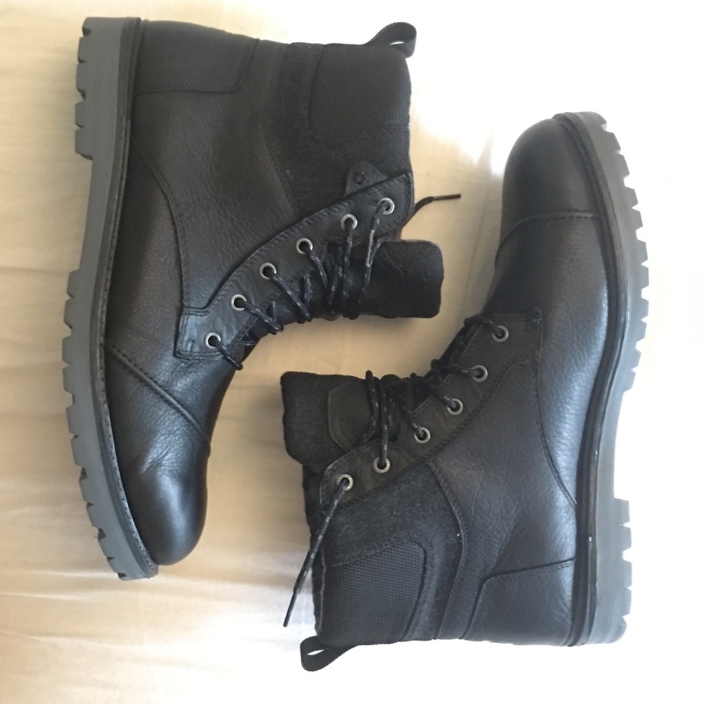 NEW Men’s Tom’s Water-proof black boots